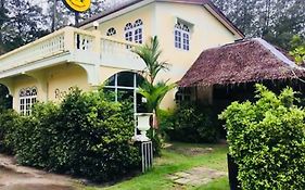 Roo Poo Guest House